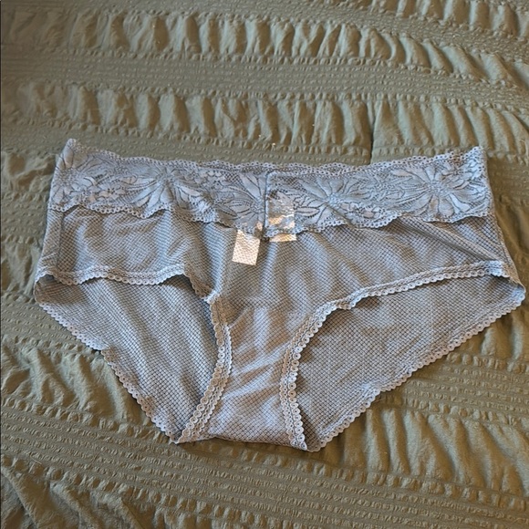 Elegant Lace Women's Panties - Gray - Picture 1 of 3